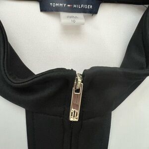 Tommy Hilfiger Black and White Dress with Belt and full Zipper Detail